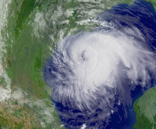 Chaos limits predictability of hurricane intensities - figure 1