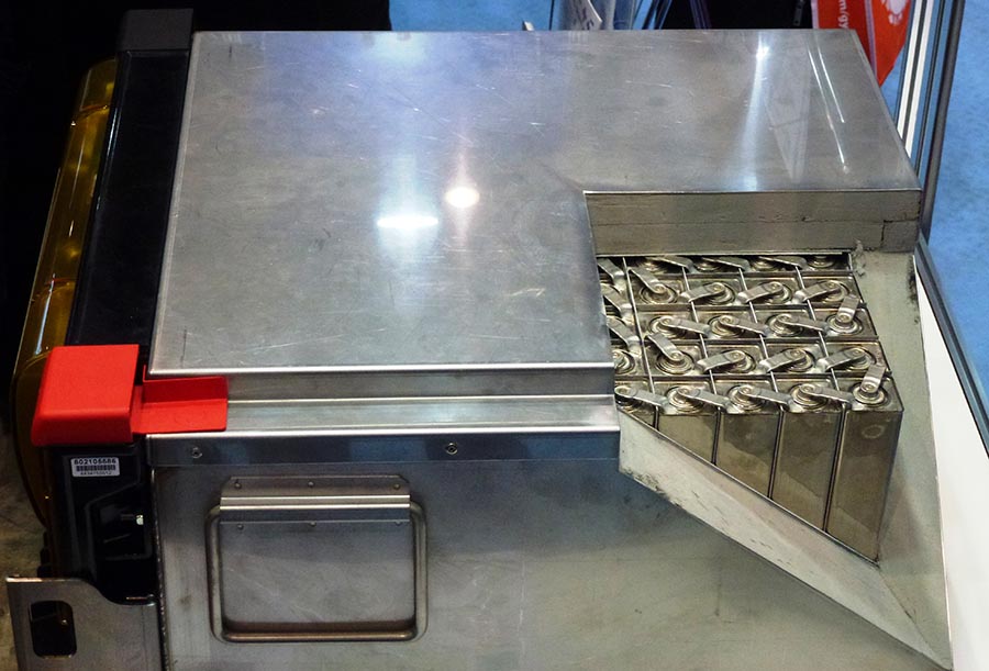A molten-salt battery