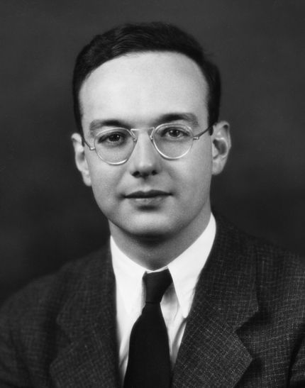. William E. Stephens (1912–80) joined with eight young colleagues at the University of Pennsylvania in the fall of 1945 to learn, and then publish, details about how the atomic bomb works. They were opposed to the notion of scientific secrecy, but the US War Department saw things differently. (Courtesy of the AIP Emilio Segrè Visual Archives, Physics Today Collection.)