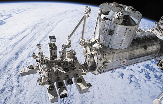 . The ISS-CREAM detector is the rightmost rectangular shape at the bottom of the photograph. To its right is the Japanese module of the International Space Station.