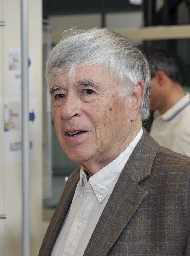 Lev Petrovich Pitaevskii | Physics Today | AIP Publishing